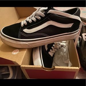 Vans - Size 6.5